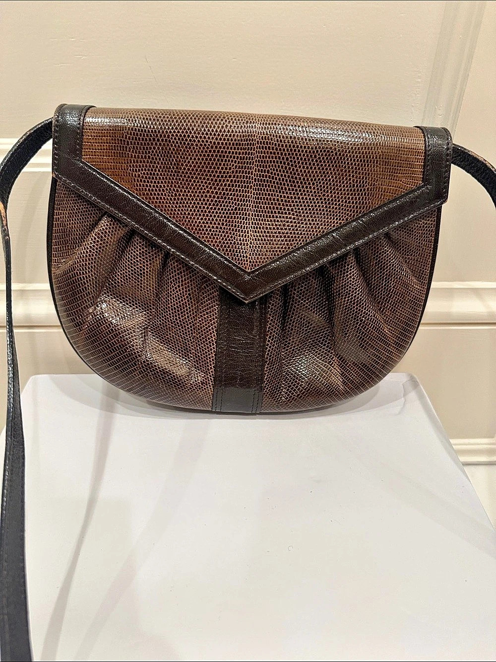Yves Saint Laurent Brown Lizard shoulder Bag
